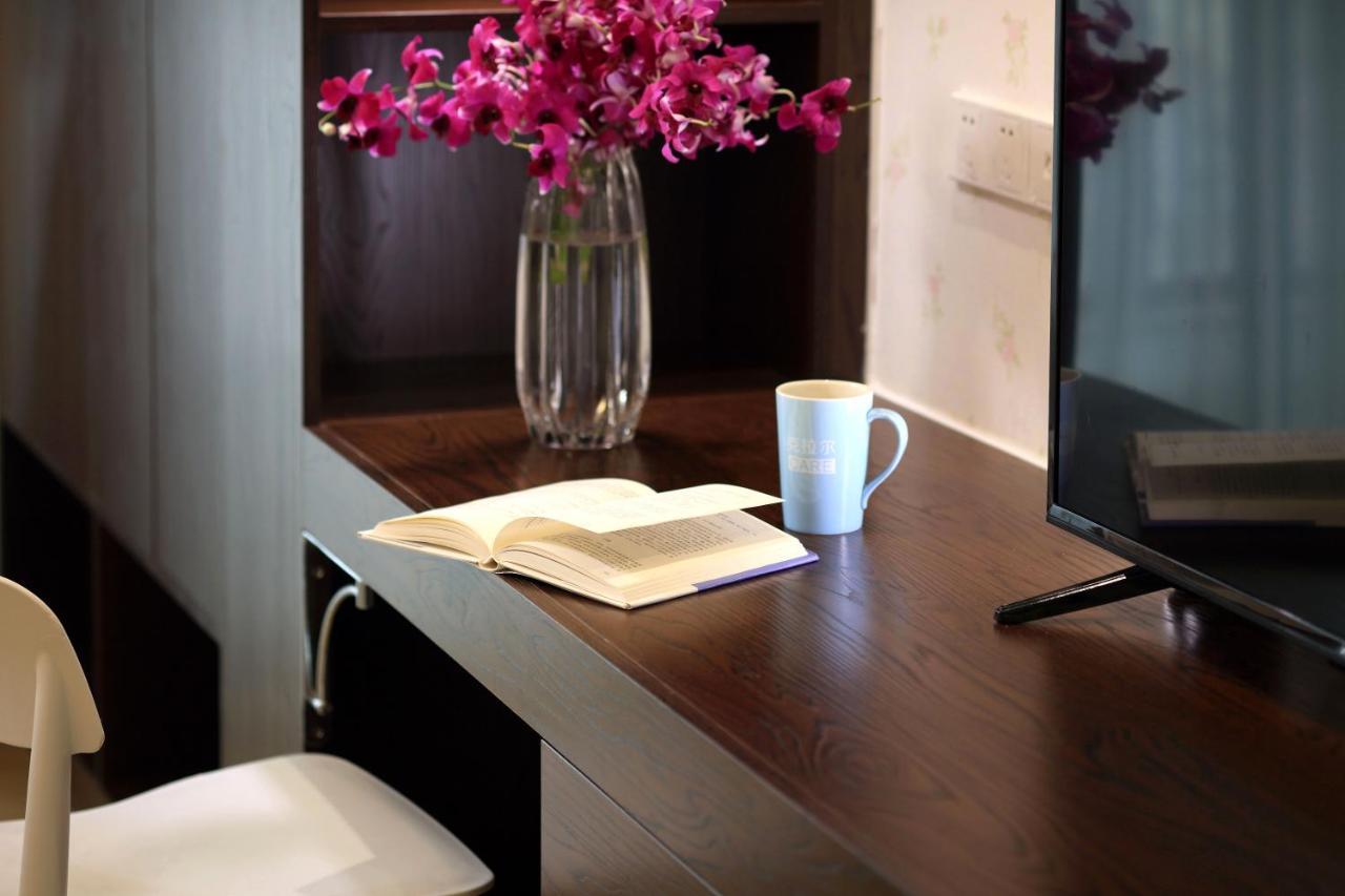 Care Residential Hotel Haikou  Exterior foto