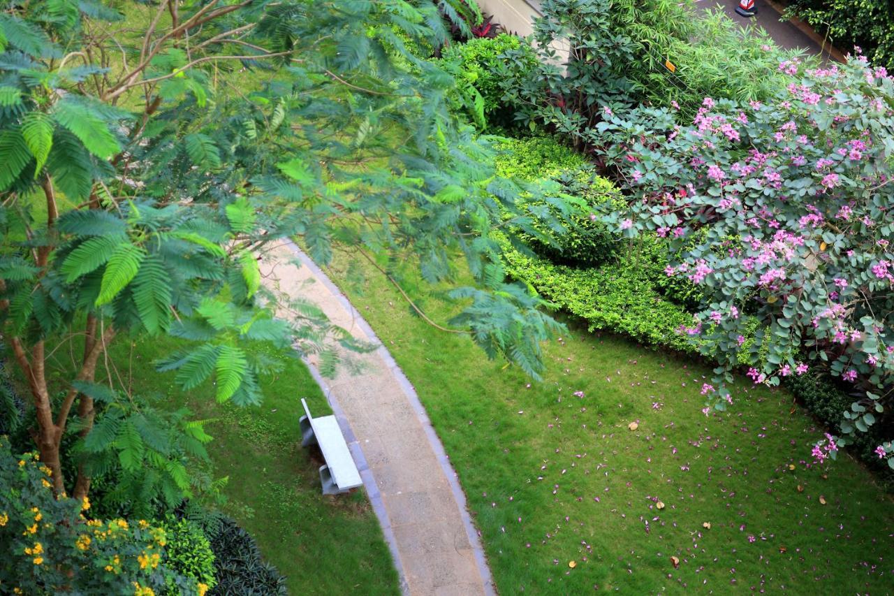 Care Residential Hotel Haikou  Exterior foto